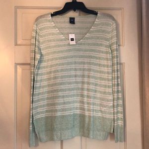 WOmens Gap sweater